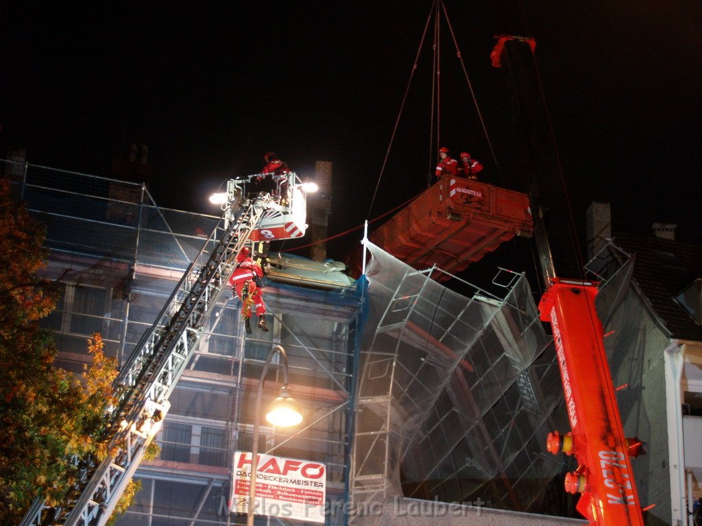 Sturm 3 Geruest droht auf die Strasse zu stuerzen Koeln Kalk Kalker Hauptstr   P095.JPG